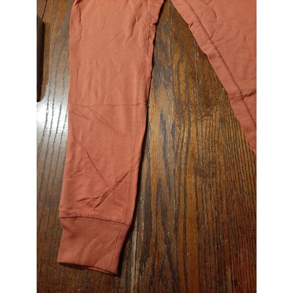 New Medium Amazon Essentials Athletic Casual Joggers Pants Loungewear NWT - Picture 4 of 4